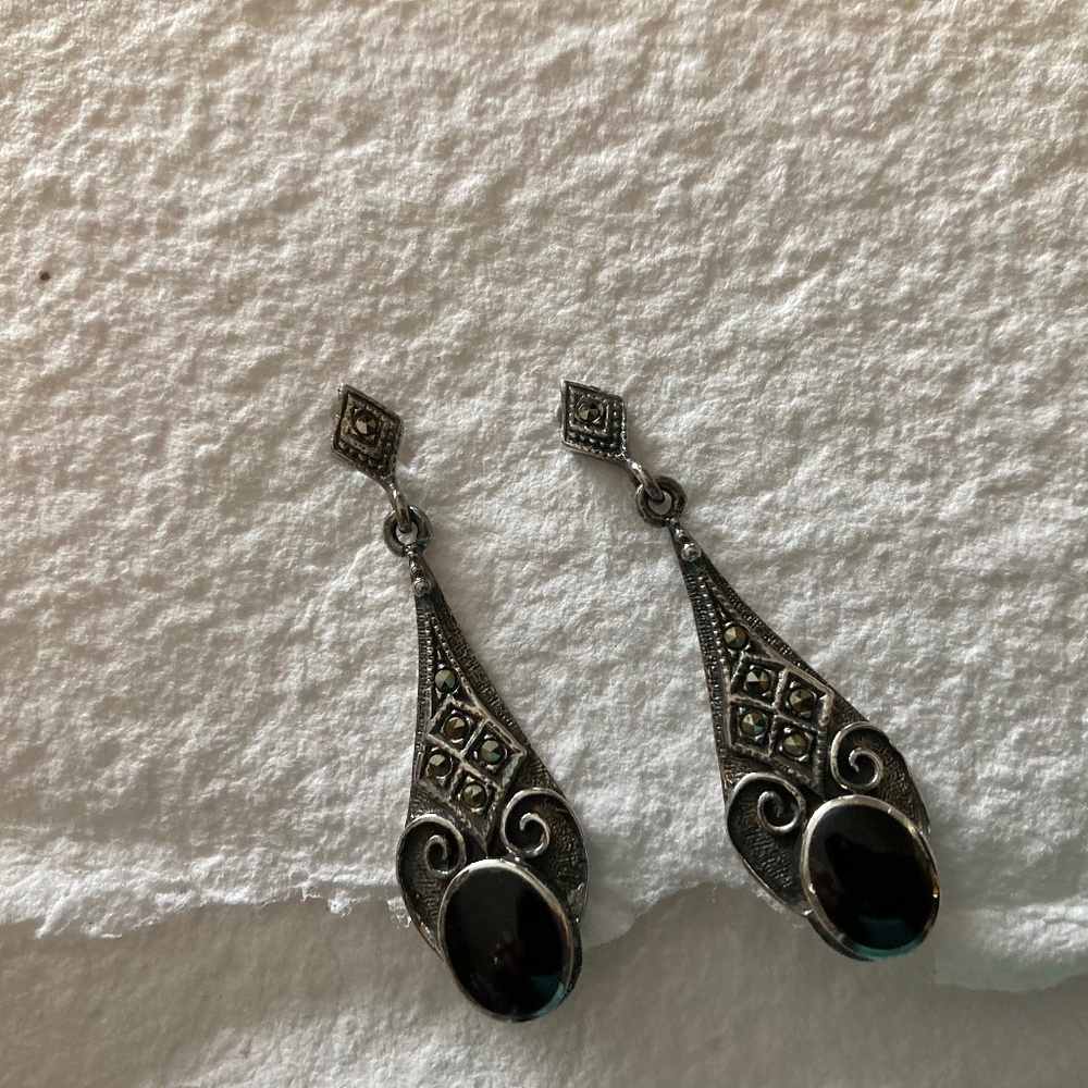 “Host Pick” Vintage Sterling Silver Marcasite/ Onyx Earrings